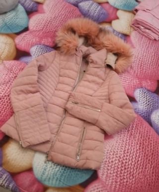 Anorak  mujer forrado con gorro desmontable