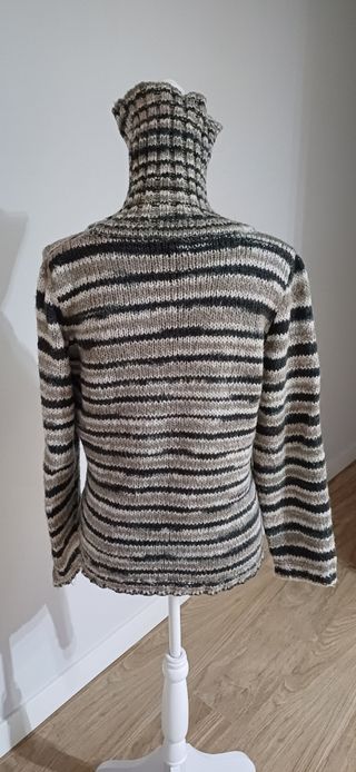 Jersey cuello alto rayas tonos tierra