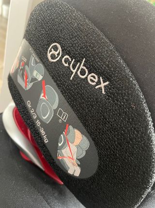 Silla Cybex Solution Z-Fix + protector de asiento