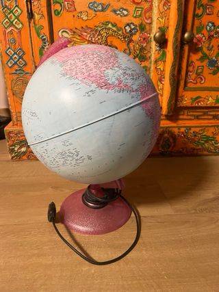 Globo Terráqueo con Luz
