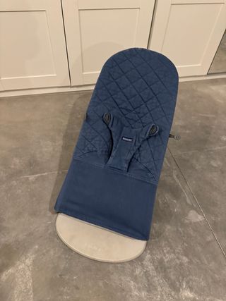 Hamaca Babybjörn con varias fundas