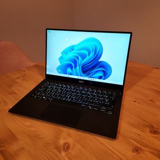 Computer portatile touchscreen Dell XPS 13 9350 da 8 GB RAM 256 GB SSD
