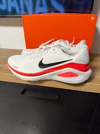 Zapatillas Nike structure 26