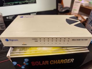 Mini Hub Digicom 10/100 8 Porte