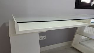 Mesa escritorio cristal y madera