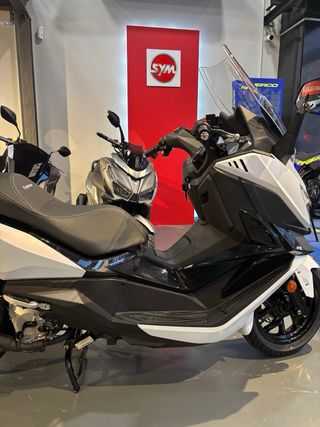SYM Cruisym 125 ALPHA TCS Carnet A1 o Coche