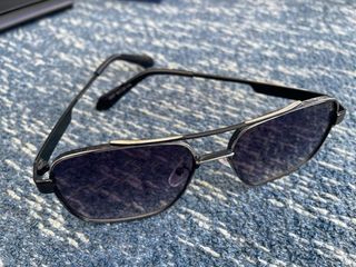 Gafas de sol Burberry negras y plateadas