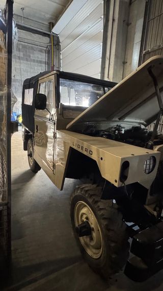 Land Rover Santana 1977
