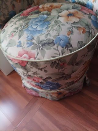 Sillón floral para entrada o dormitorio