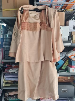 Traje de fiesta 3 piezas señora oro/rosa, talla 50