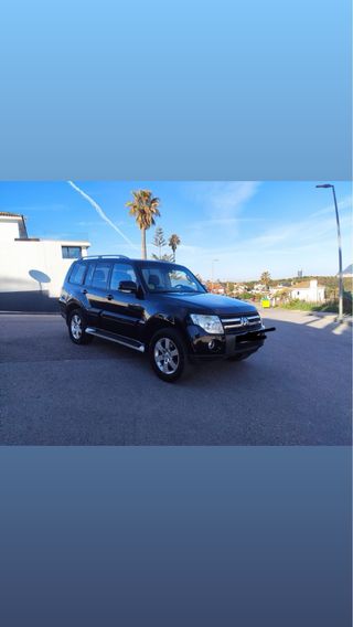 Mitsubishi Pajero 2012