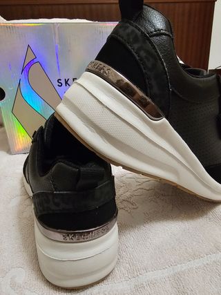 Zapatillas Skechers Negras