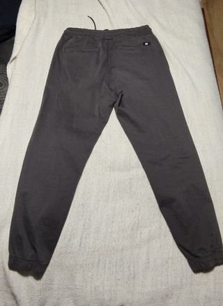 Pantalón Zara chico gris