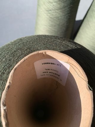 Lote 4 Hilaturas E. Miroglio Gris oscuro + Cespugl