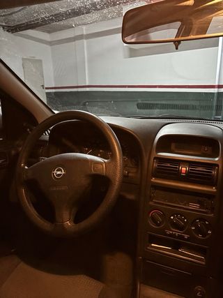 Opel Astra 2004