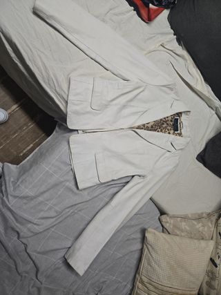 Chaqueta de piel blanca