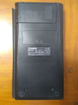 Calculadora CASIO fx-82 - Vintage