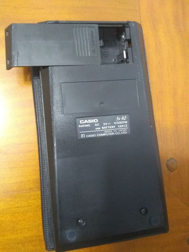 Calculadora CASIO fx-82 - Vintage