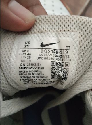 Zapatillas Nike Naranja y Blanco