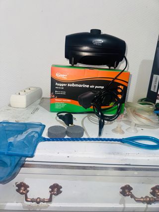 Bomba de aire y cambiador de agua para acuario