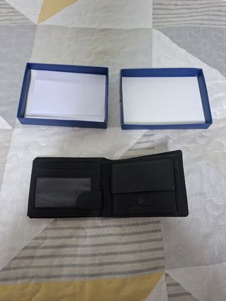 Cartera de cuero negra