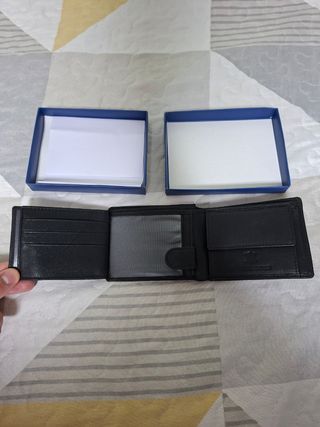 Cartera de cuero negra