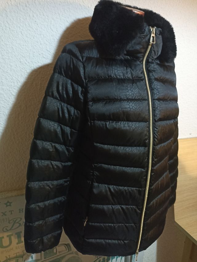 Plumas Geox Negro con cuello de pelo