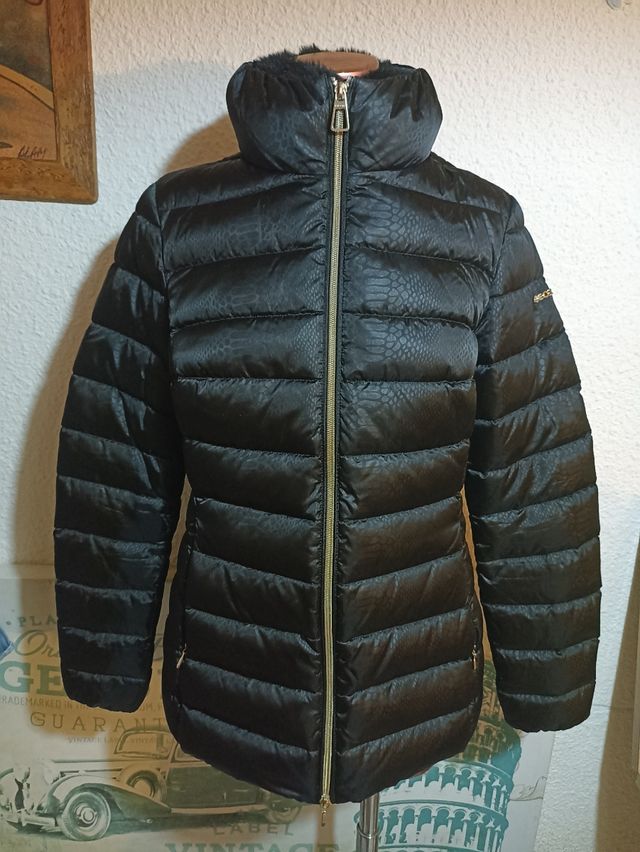 Plumas Geox Negro con cuello de pelo