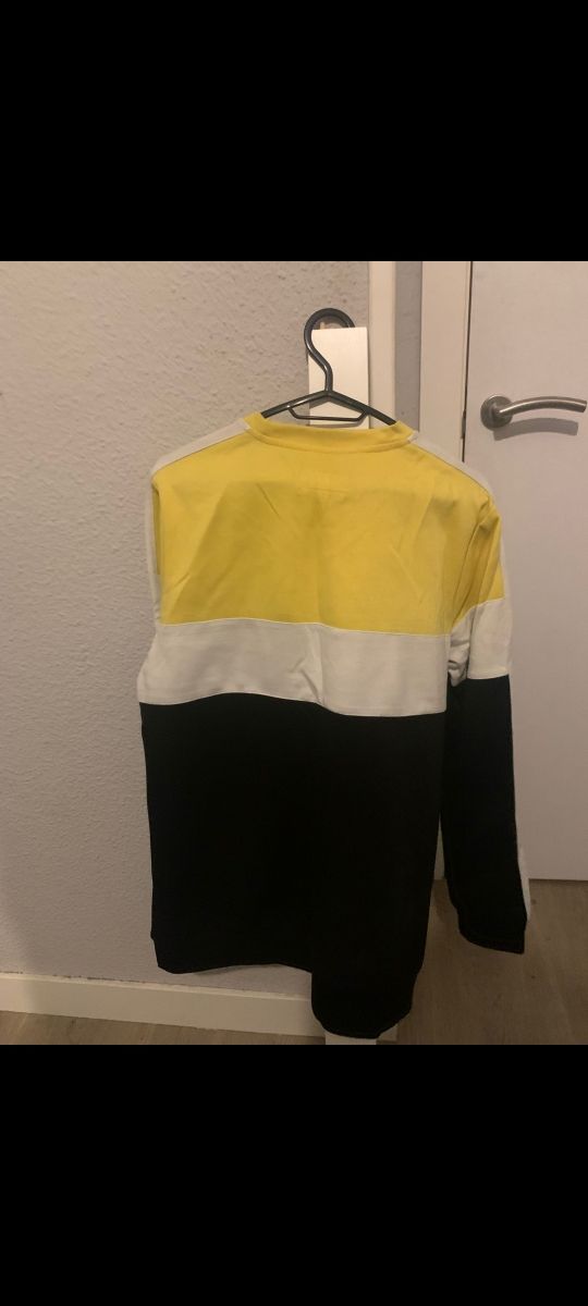 Jersey SIXTH JUNE negro, amarillo