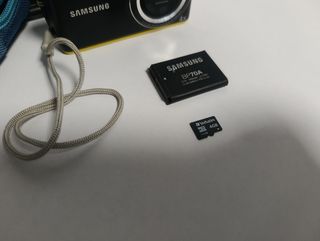 Macchina fotografica compatta Samsung PL90 -12mpxl