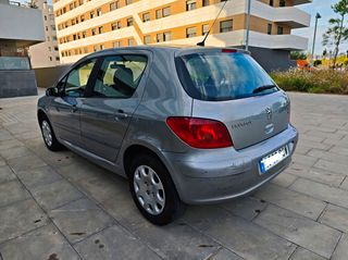 Peugeot 307 1.6HDI 110CV 5p. Año 2005