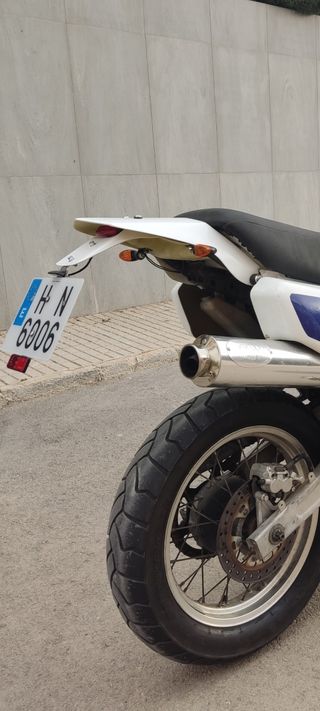 Colin tipo rally para Yamaha XTZ750