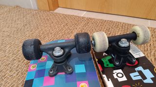 2 Skateboards o skate: 1 Mini y 1 Normal