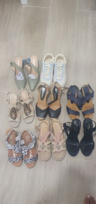 Zapatos varios, de distintas marcas