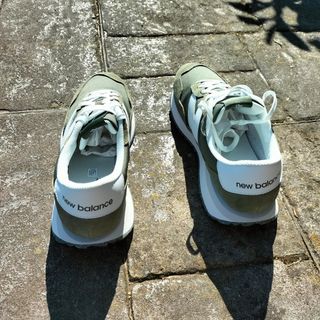 Zapatillas New Balance 45 Verde y Blanca
