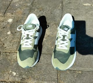 Zapatillas New Balance 45 Verde y Blanca
