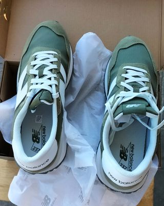 Zapatillas New Balance 45 Verde y Blanca