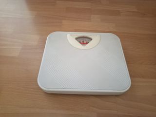 Báscula de baño blanca