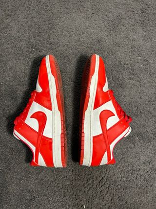 Nike Dunk Rojas y Blancas