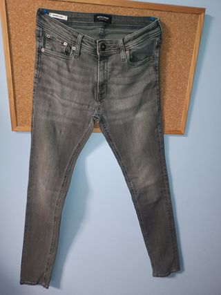 Pantalones vaqueros grises Jack & JonesTalla 30-32