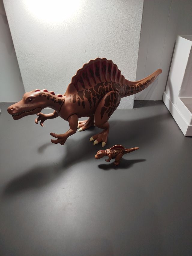 Playmobil T-Rex con cría.