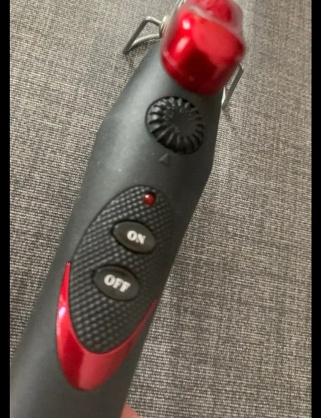 Plancha pelo rizador negro y rojo