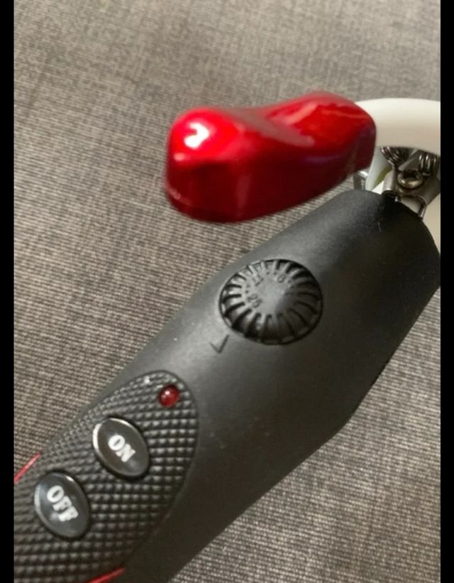 Plancha pelo rizador negro y rojo