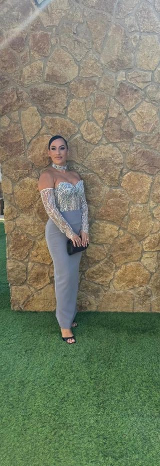Traje de fiesta alta costura José Luis Galán gris 