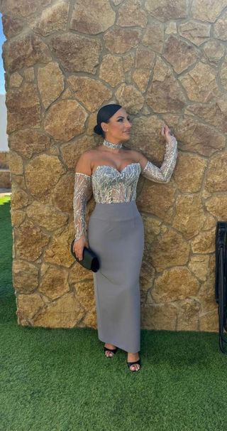 Traje de fiesta alta costura José Luis Galán gris 