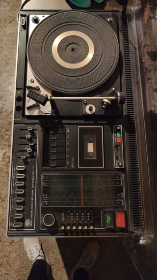 Tocadiscos y Reproductor Cassette
