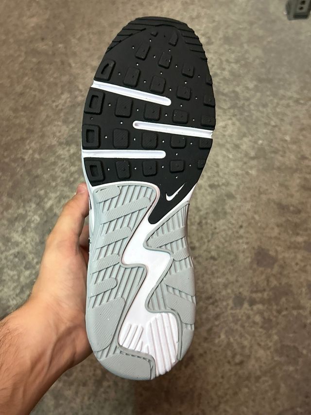 Nike Air Max Excee Scarpe Uomo Nero Grigio Bianco