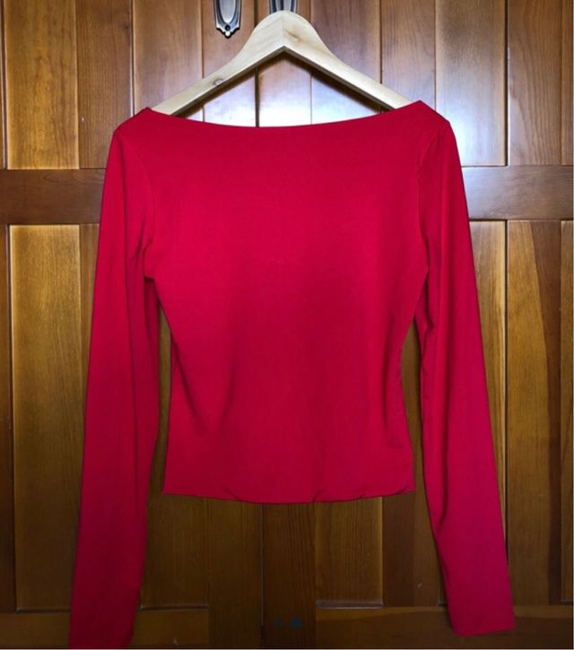 Top rojo manga larga