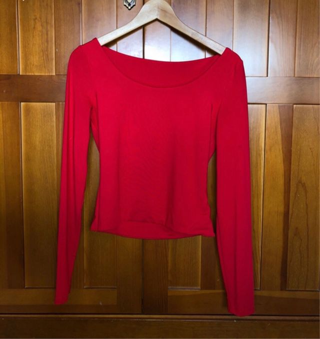 Top rojo manga larga