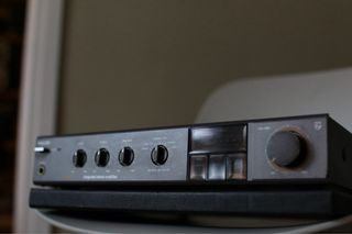Amplificador Estéreo Philips Integrado Gris